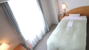 Desk, laptop workspace, iron/ironing board, free WiFi