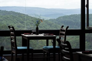 Free daily buffet breakfast  - The Mist Boutique DaLat Hotel (Da Lat)