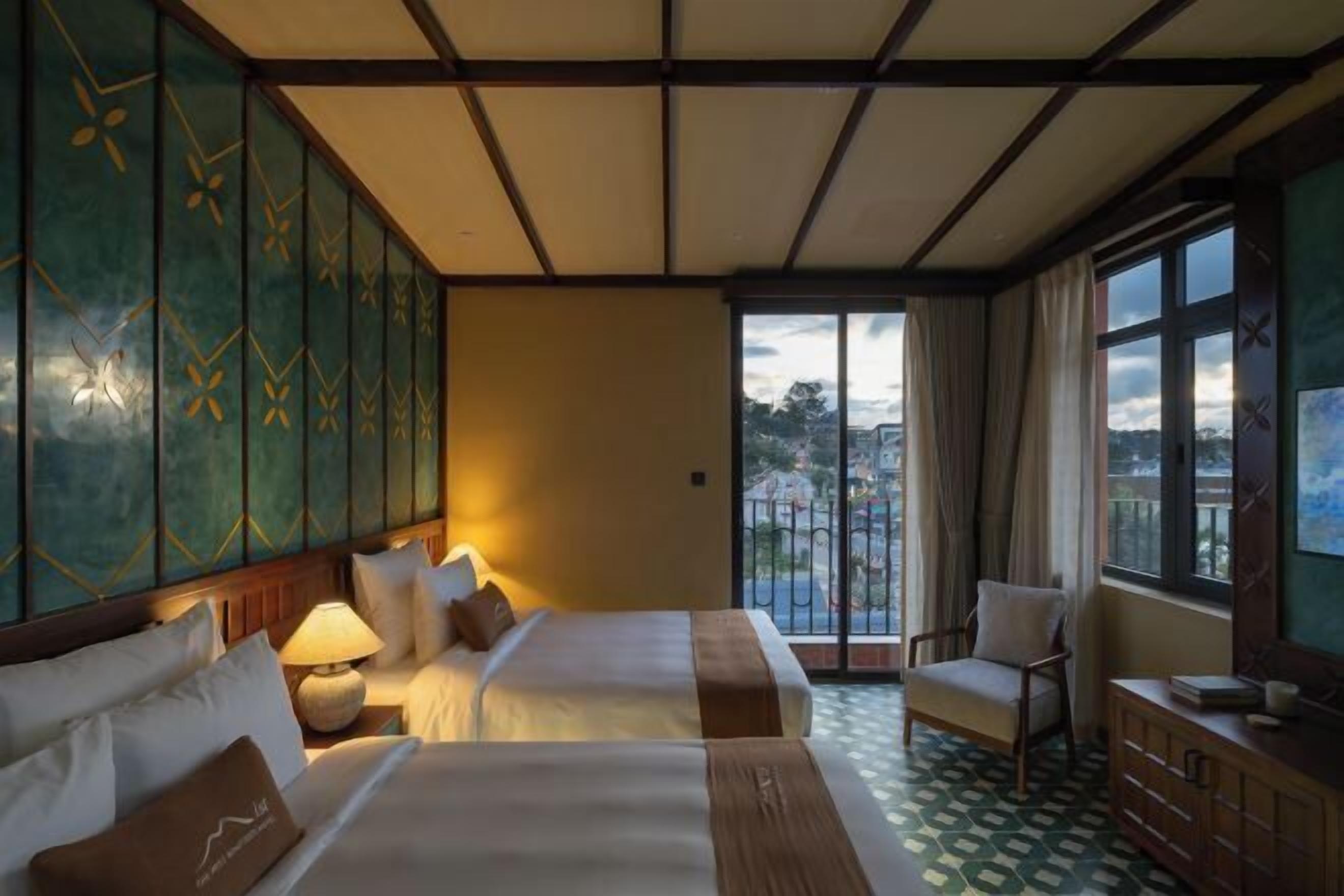 Ropa de cama de alta calidad y artículos del minibar gratis 