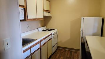 Fridge, microwave