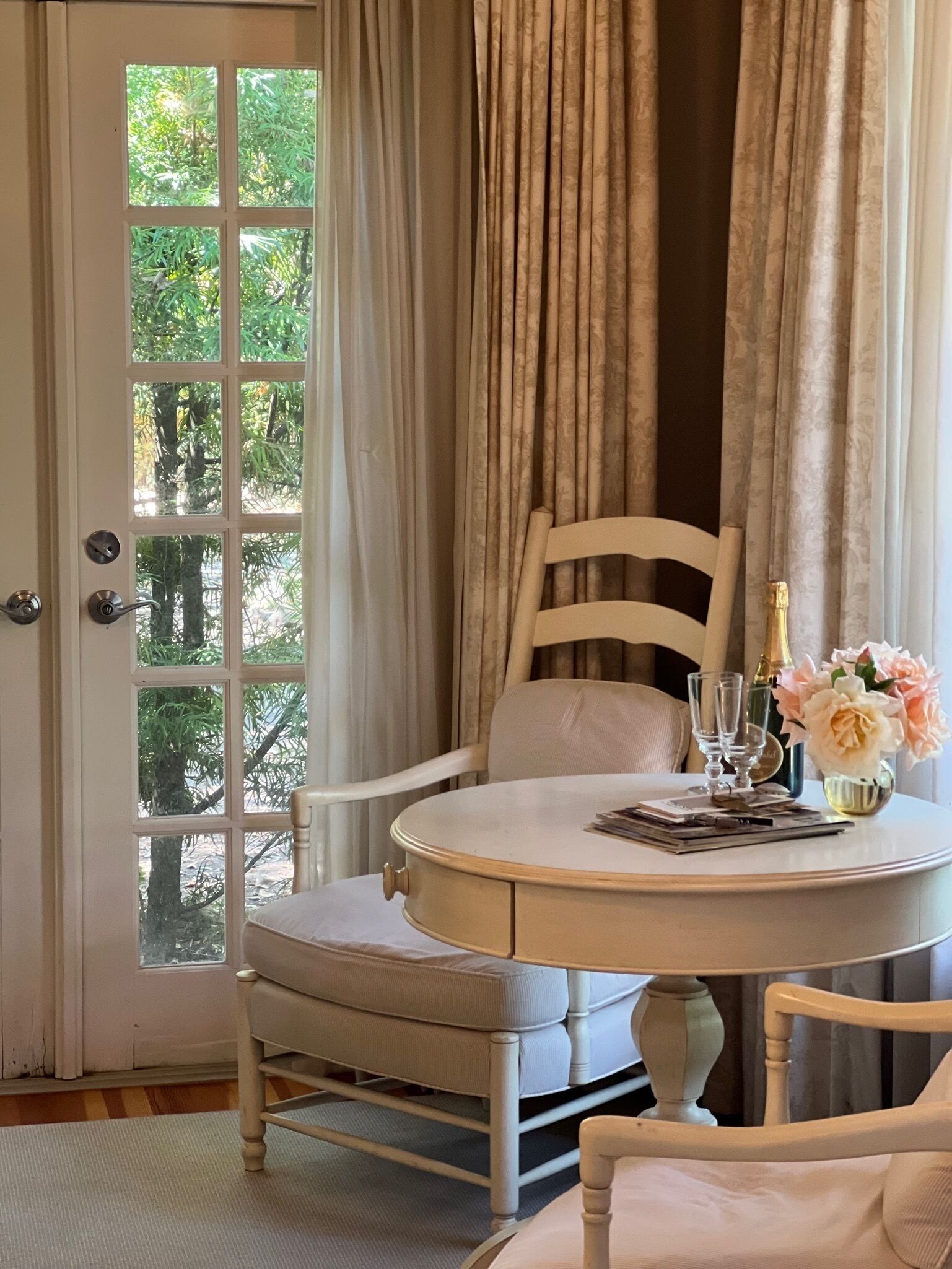 المنشأة من الداخل