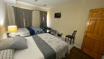Deluxe Double Room | Iron/ironing board