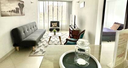 Charming 2-bedroom apartment in enchanting BogotĂĄ with WiFi