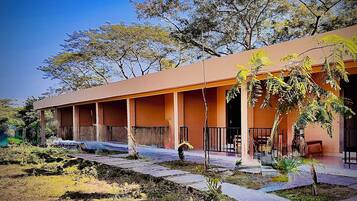 Quarto casal luxo, sacada, vista para o jardim | Vista para o jardim