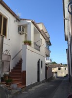 Apartamento, 2 quartos, para fumantes | Fachada