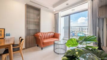Skyline Two Bedrooms Apartment with Balcony and City View | 1 bedroom, premium bedding, minibar, individually decorated