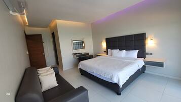 Family Villa, Beach View | 5 bedrooms, Egyptian cotton sheets, premium bedding, Select Comfort beds