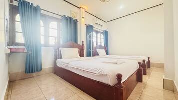 Standard Double or Twin Room, Mountain View | Desk, blackout drapes, iron/ironing board, free WiFi