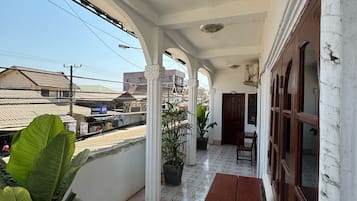 Phòng đôi hoặc 2 giường đơn Tiêu chuẩn, quang cảnh núi | Hiên