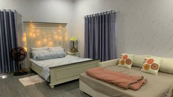 3 habitaciones, tabla de planchar con plancha y wifi