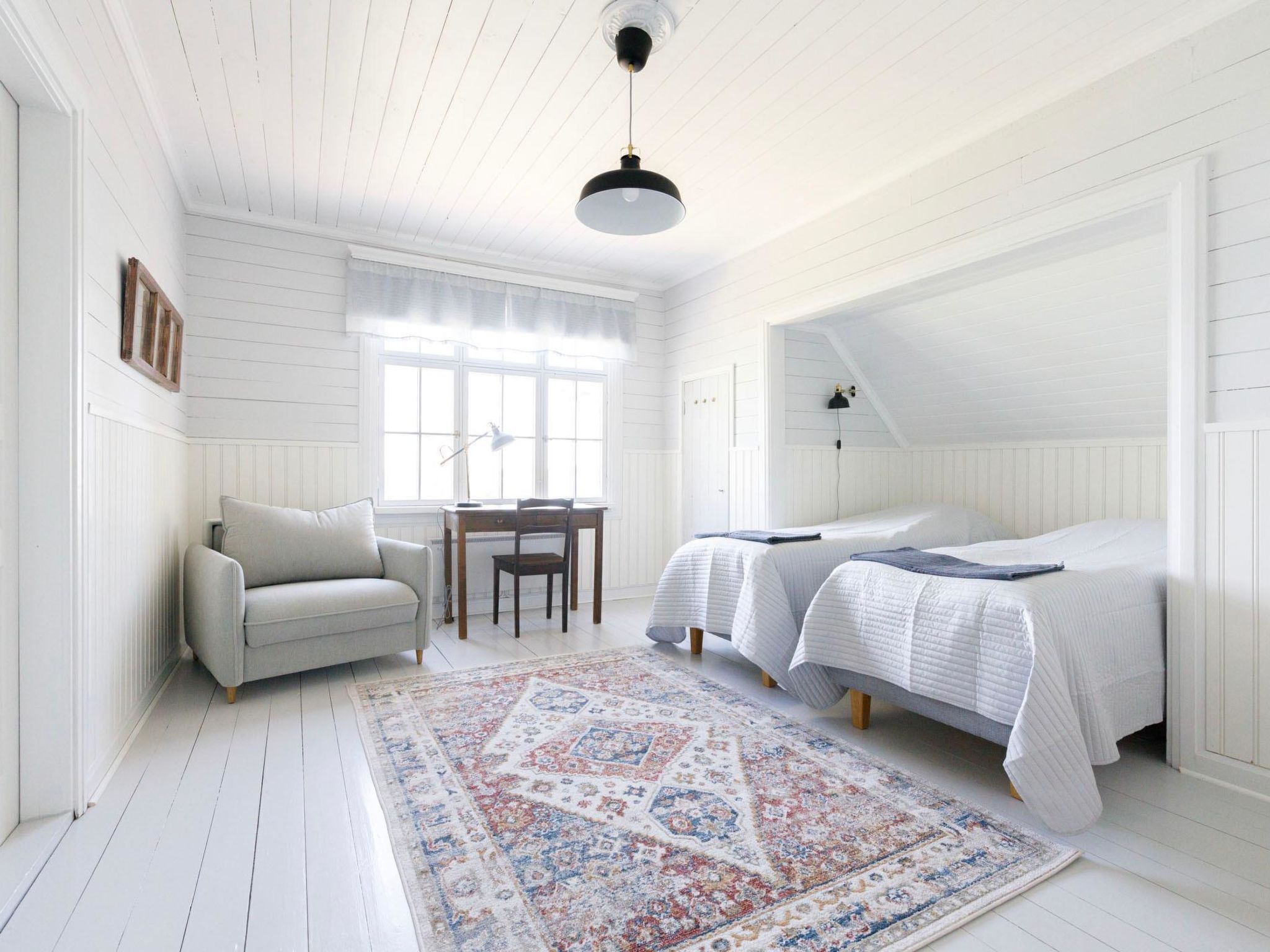 7 bedrooms, internet