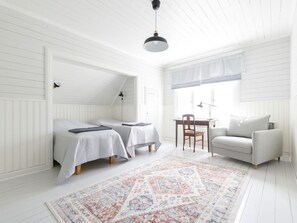 7 عدّة غرف نوم وخدمة الإنترنت