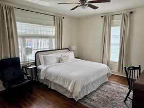 2 soverom, strykejern/-brett, wi-fi og sengetøy