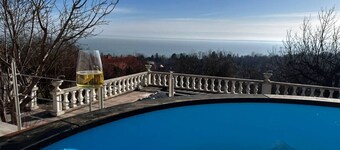 Villa in a picturesque setting with a panoramic view of the lake Balaton