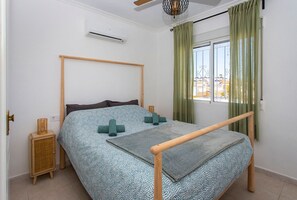 2 Schlafzimmer, Bügeleisen/Bügelbrett, Reisekinderbett, kostenloses WLAN