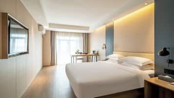 Superior Single Room, City View | Premium bedding, down comforters, memory foam beds, desk