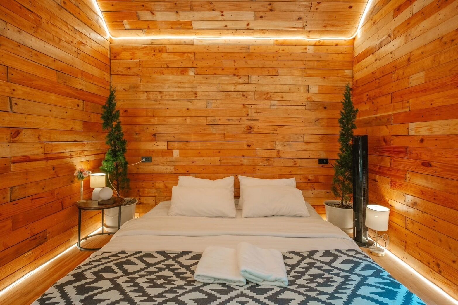 The Moon | 1 dormitorio, minibar, escritorio y cortinas opacas