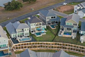 Exterior - The Sandbar Retreat! (Kingsland)