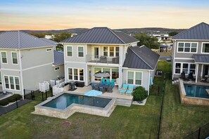 Exterior - The Sandbar Retreat! (Kingsland)