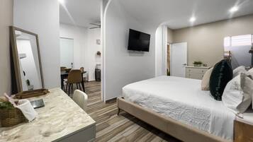 Desk, travel crib, free WiFi, bed sheets