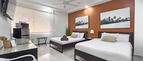 1 bedroom, desk, travel cot, free WiFi