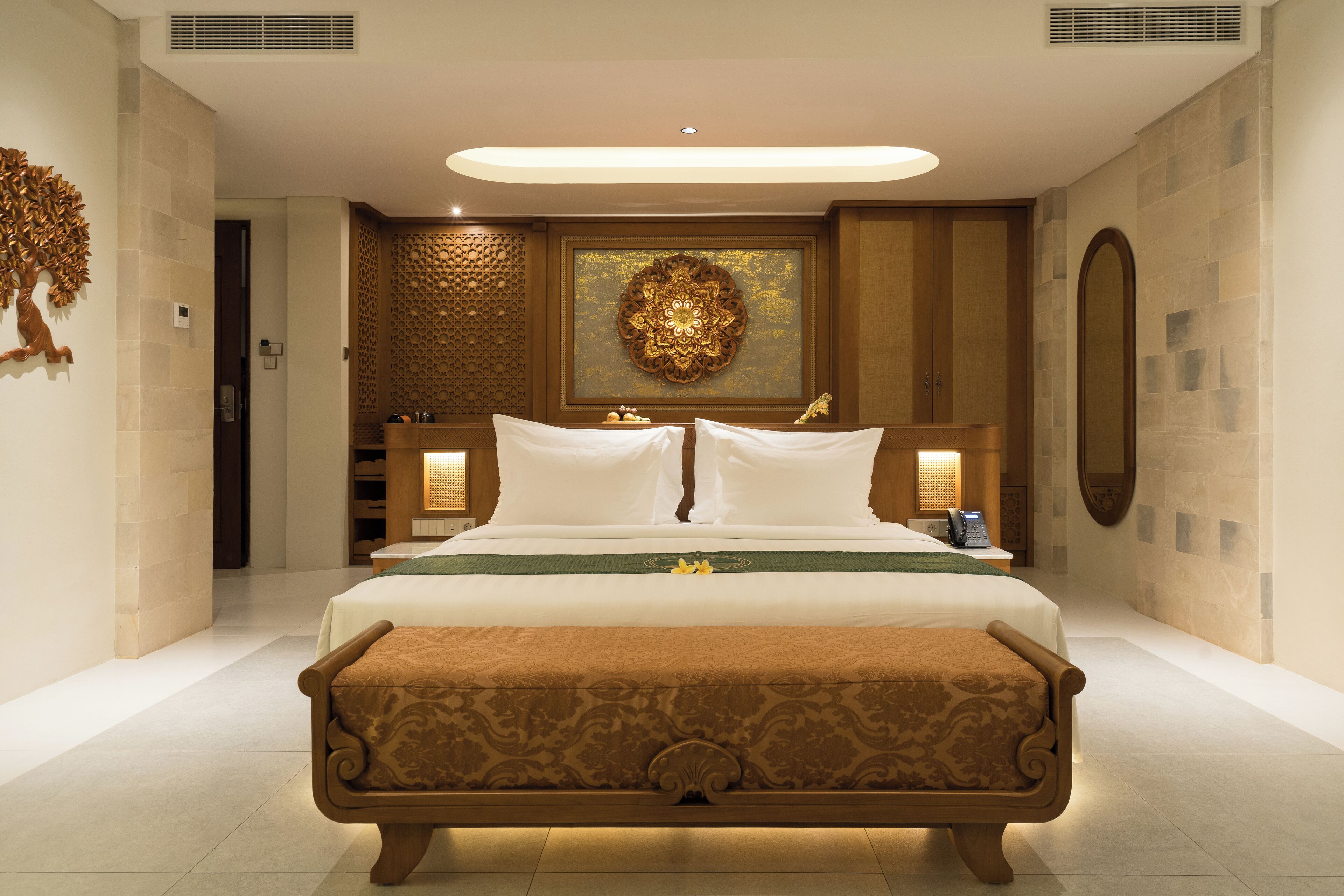 Luxe suite, balkon, uitzicht op vallei | Een gratis minibar, een kluis op de kamer, verduisterende gordijnen