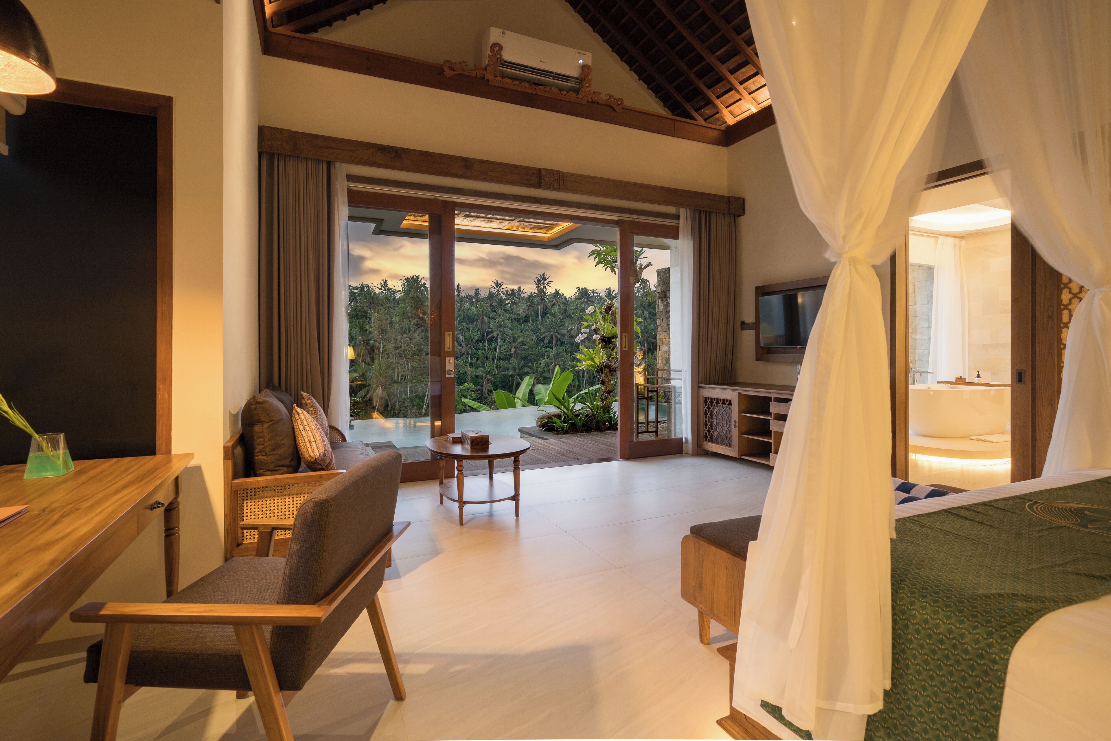 럭셔리 빌라, 킹사이즈침대 1개, 발코니, 계곡 전망 | 무료 미니바, 객실 내 금고, 암막 커튼, 방음 설비