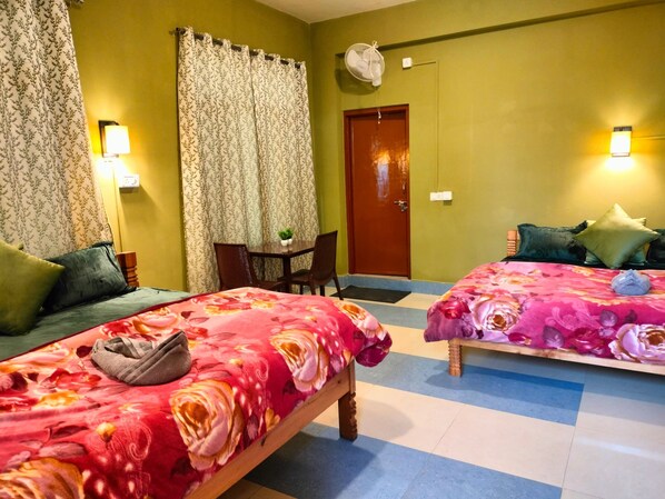Family Suite | Desk, free WiFi - The Alpine Vista (Almora)
