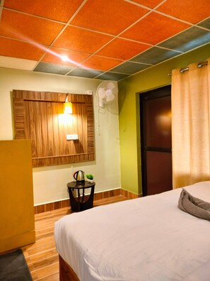 Standard Room | Bathroom | Shower, towels, soap, shampoo - The Alpine Vista (Almora)