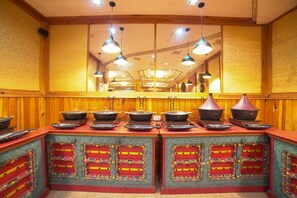 Free daily buffet breakfast - Treenz Lite Paro  (Paro)