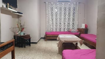 Basic Apartment | Living area | Flat-screen TV