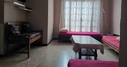 F2 bien équipé en centre-ville de Béjaïa