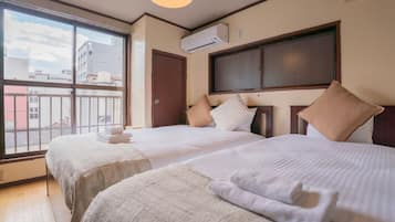 Comfort Villa | 4 bedrooms, blackout drapes, free WiFi, bed sheets