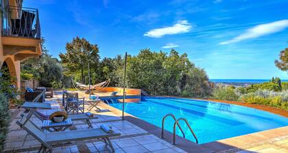 VILLA POETA - Six Bedroom Villa, Sleeps 12