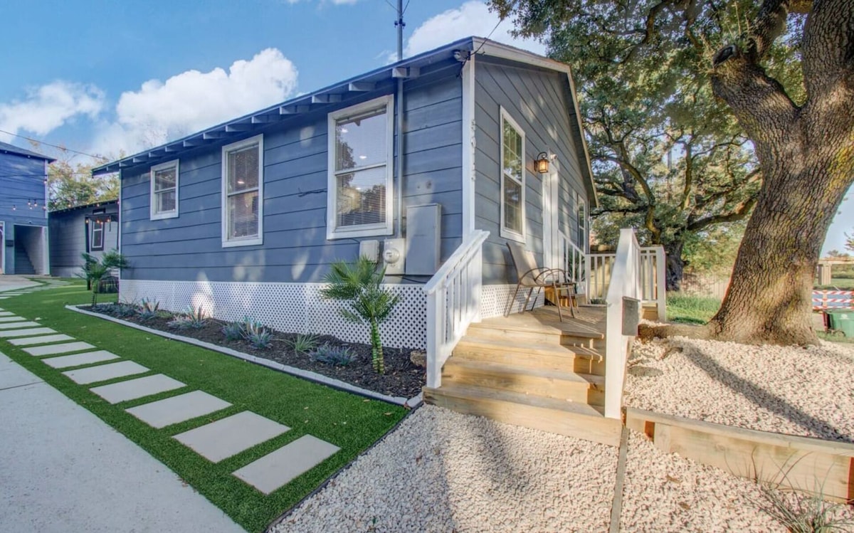 Photo 17 of Charming 2-bedroom house 15min from Downton Houston