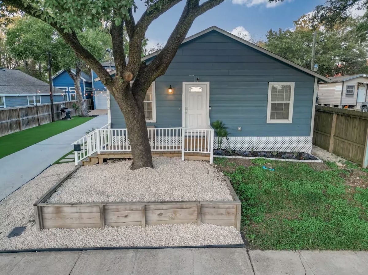 Photo 20 of Charming 2-bedroom house 15min from Downton Houston