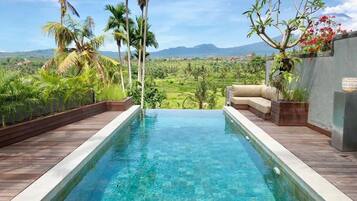 Suite Mewah, kolam renang pribadi, pemandangan gunung | Teras/patio