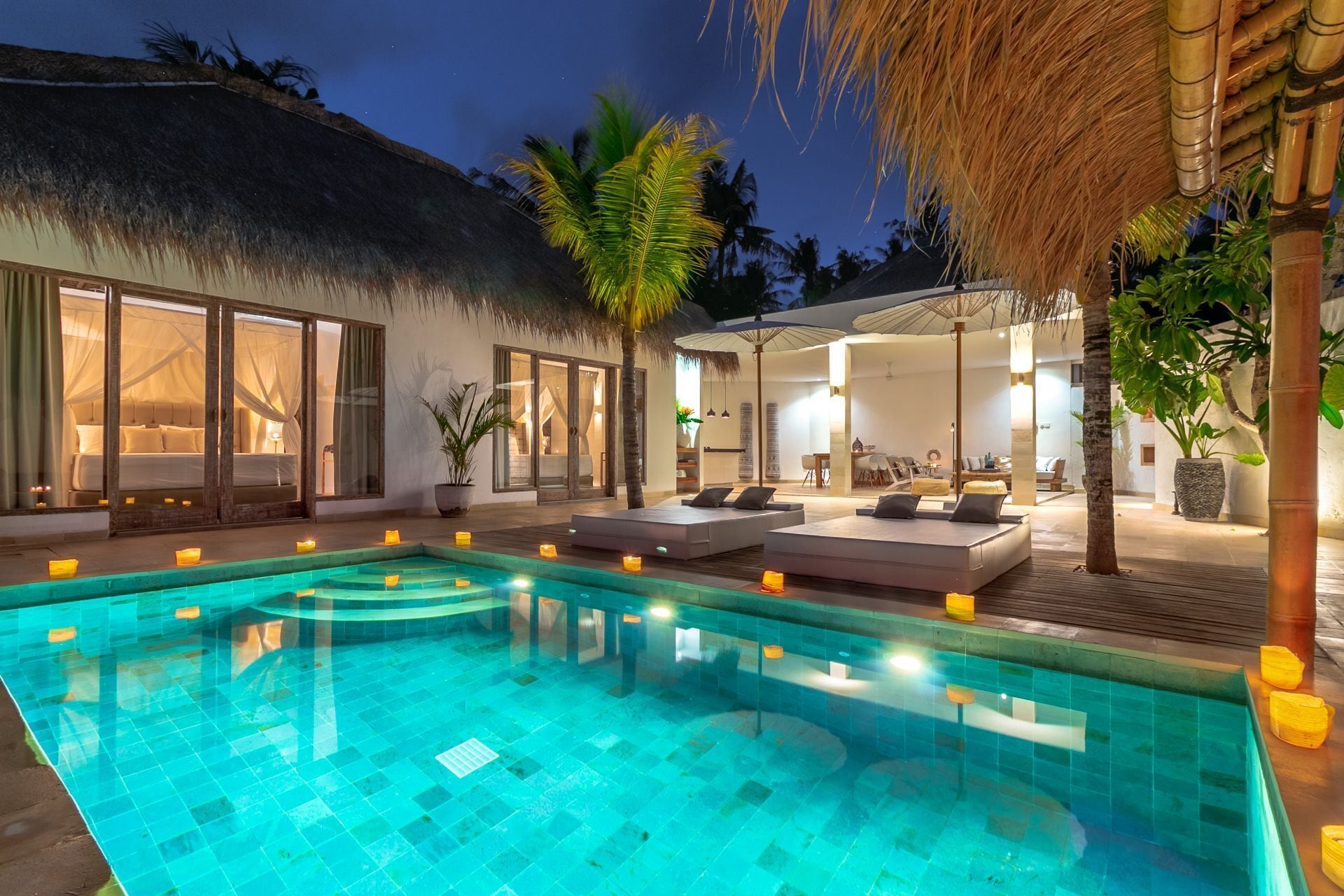 Private Poolvilla 2 Bedrooms & 2 Bunkbeds | 露台