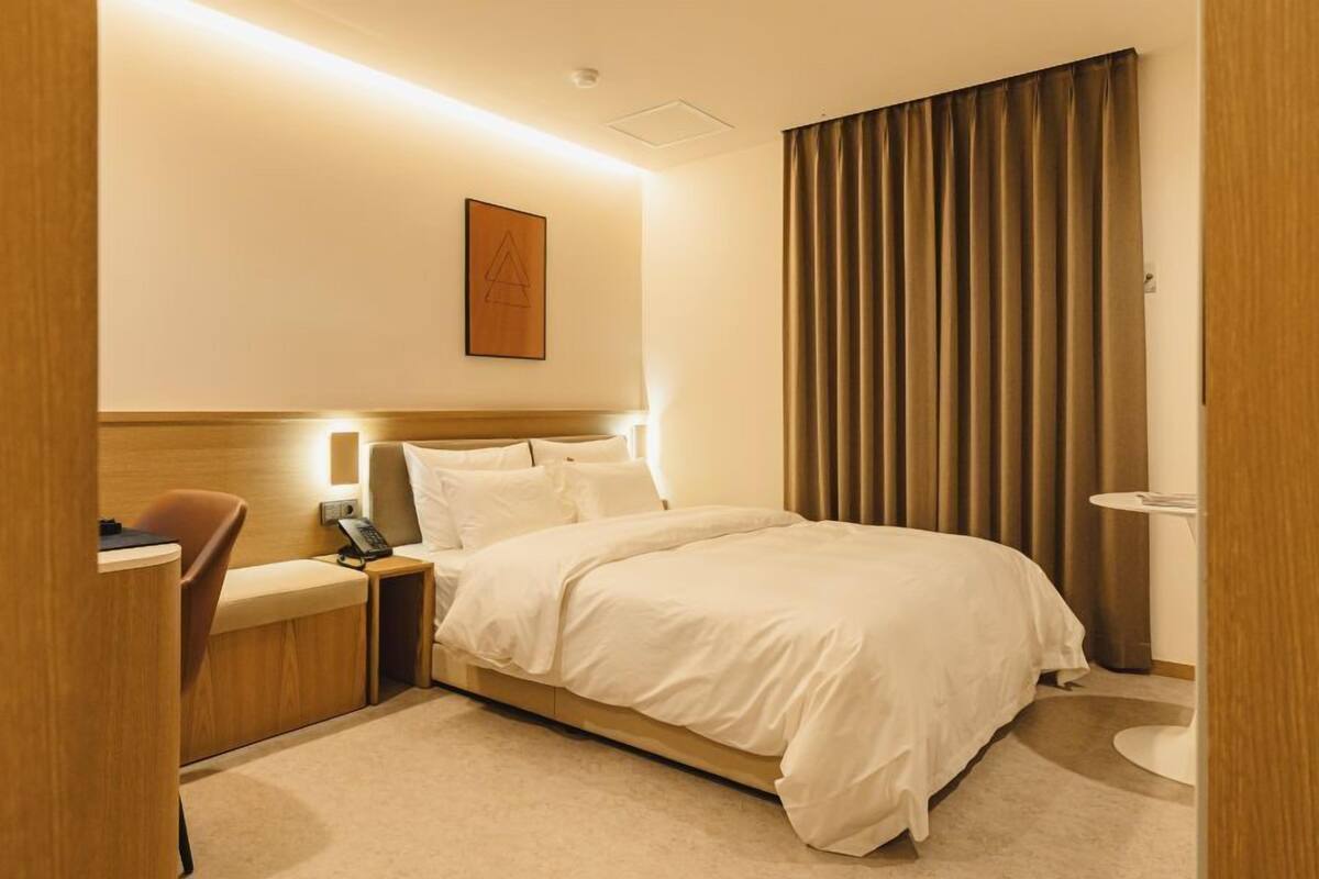 Standard 1PC | WiFi (free), individually decorated, individually furnished, bed sheets