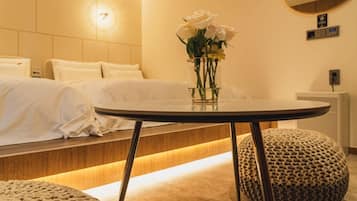 Superior Twin Room | Individually decorated, individually furnished, free WiFi, bed sheets