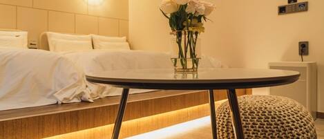 Chambre Supérieure avec lits jumeaux | Décoration personnalisée, ameublement personnalisé, Wi-Fi gratuit