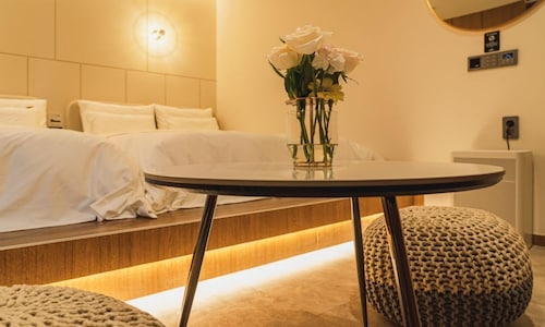 Chuncheon Hound Hotel Namchuncheon Station