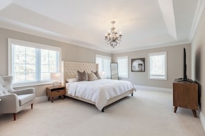5 habitaciones, tabla de planchar con plancha y wifi gratis 