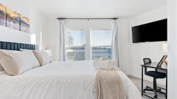 3 bedrooms, free WiFi, bed sheets