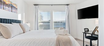 Urban Ski Loft | Modern Townhome in SLC Near Mtns!