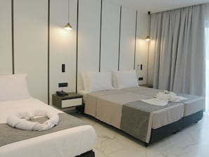 Deluxe Triple Room, Balcony - Oros Paradise Hotel (Rhodes)