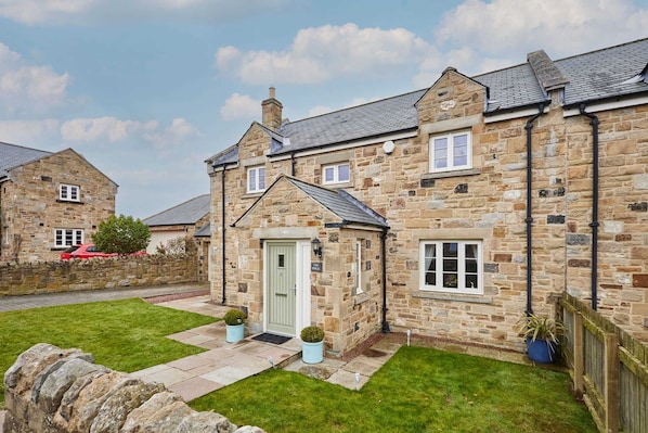 House | 4 bedrooms, desk - Host Stay The Fold (Alnwick)