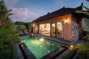 Front of property – evening/night - Genie Private Villa by Travellink Bali (Ubud)