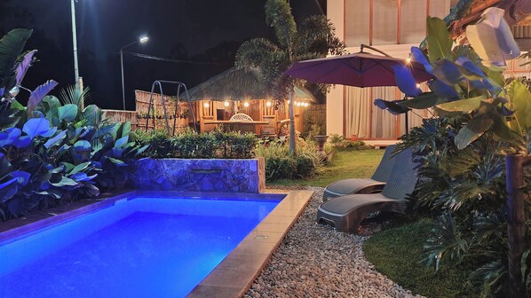 Outdoor pool - The Farm Shack by SMS Hospitality (Amadeo)