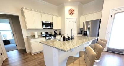 Cajun Stay at Golden Horizon Pond Escape - WCN176